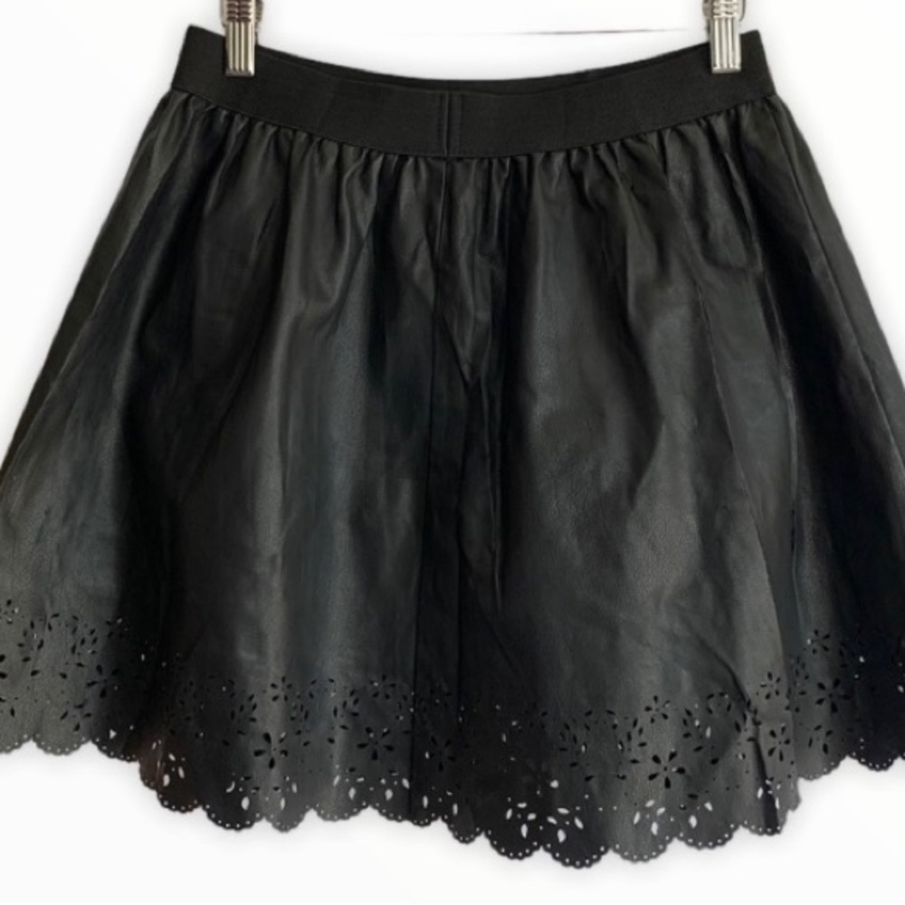 Forever 21 Black Faux Leather Skirt Sz M